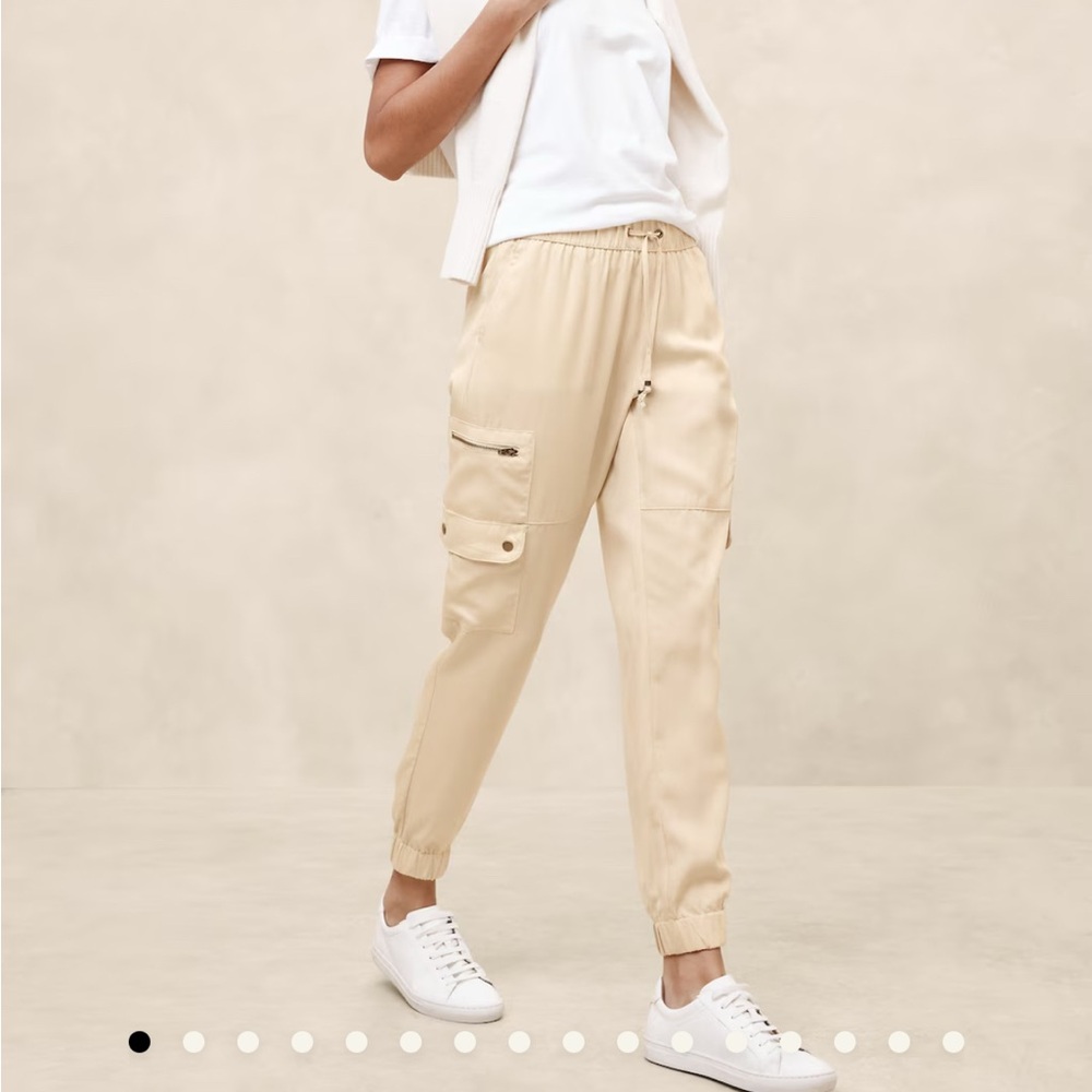 Banana Republic Tan Cargo Pants with Relaxed Fit and Tapered Ankle